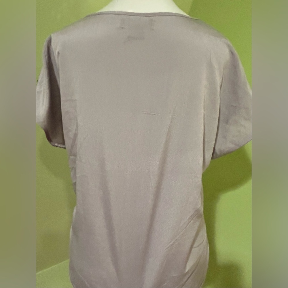 Sparkly Silver Sequin Shortsleeved Top by Seductions - New Size Medium 💍 - Picture 2 of 12